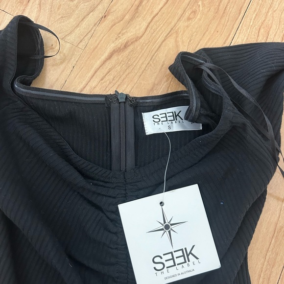 Seek Black Off-Shoulder Dress - Picture 2 of 3